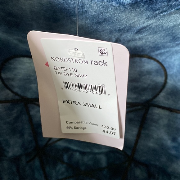 Baea Los Angeles tie dye sweater. BNWT - Picture 4 of 7